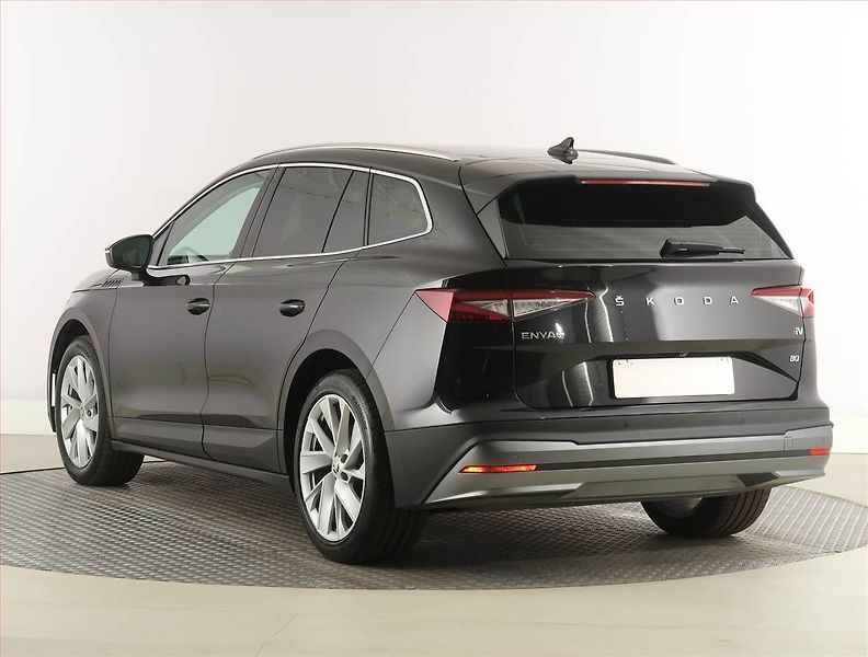 Škoda Enyaq (2023) Suite iV 80 (82 kWh), SoH 94% - fotka 4 z 29