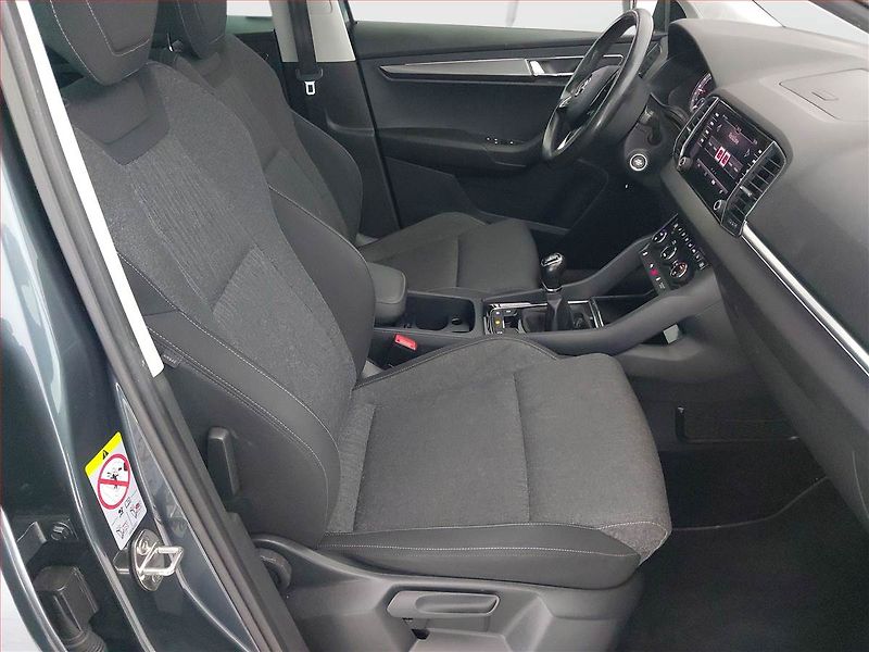 Škoda Karoq (2017) Style 1.6 TDI, Serv.kniha - fotka 9 z 23