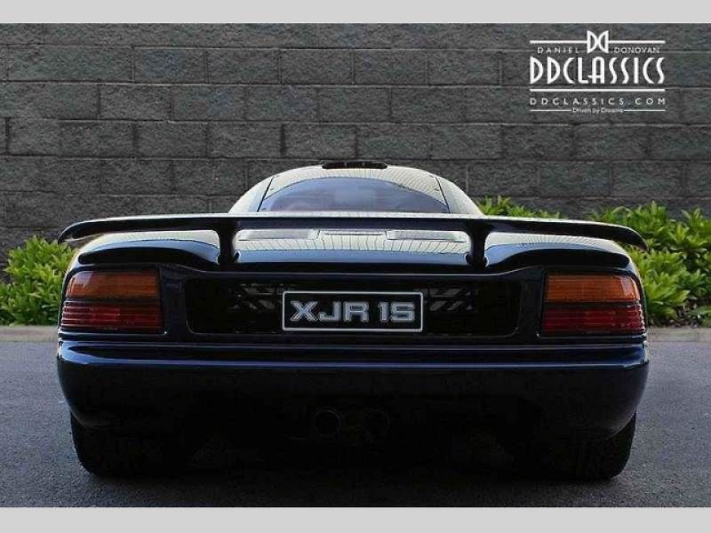 Jaguar XJR-15.