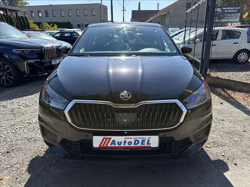 Škoda Fabia 1,0 TSi DPH 60t km  Matrix LED - fotka 9 z 50