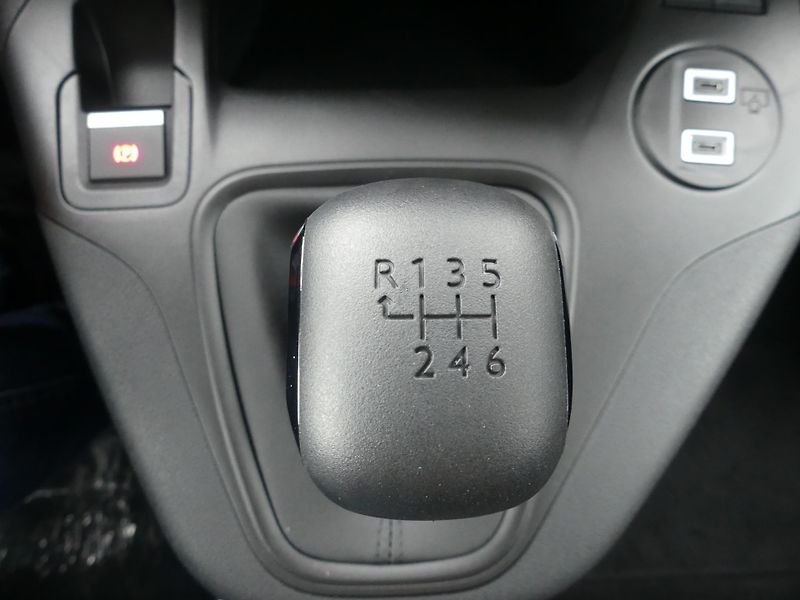 Citroën Berlingo (2026) VAN L2 1000 BlueHDi 130 MAN6   - fotka 17 z 18