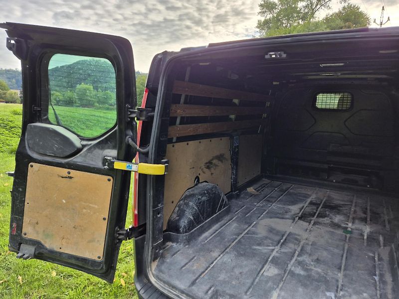 Ford Transit Custom (2015) 2.2Tdci Long Tažné Klima - fotka 21 z 24