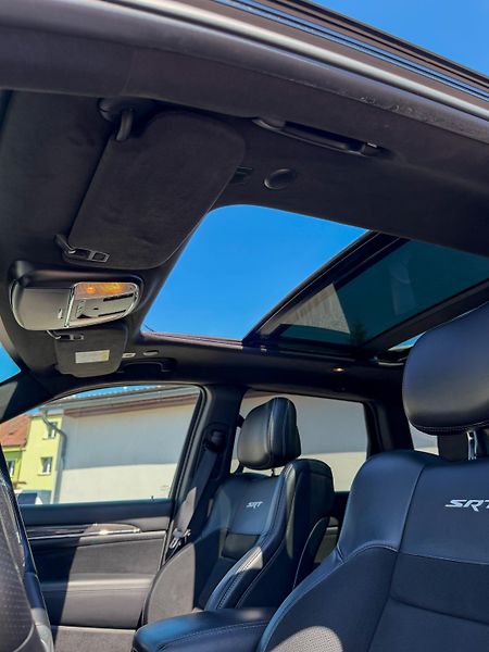 Jeep Grand Cherokee (2018) SRT 6.4 hemi V8 - fotka 18 z 20