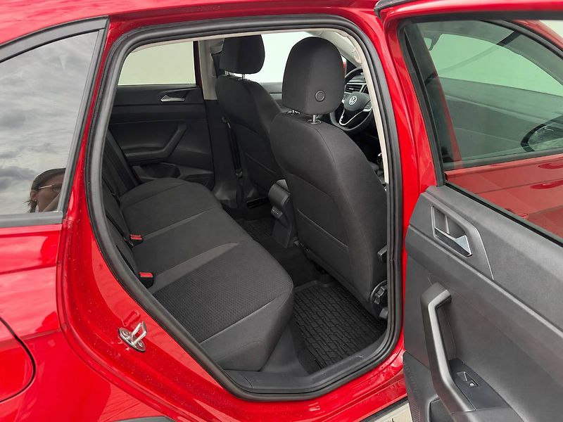 Volkswagen Taigo (2025) People 5G 1,0TSI - fotka 23 z 24