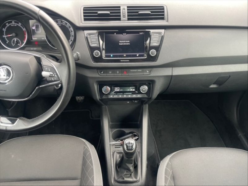 Škoda Fabia 1,0 TSI 70 Ambition - fotka 10 z 11