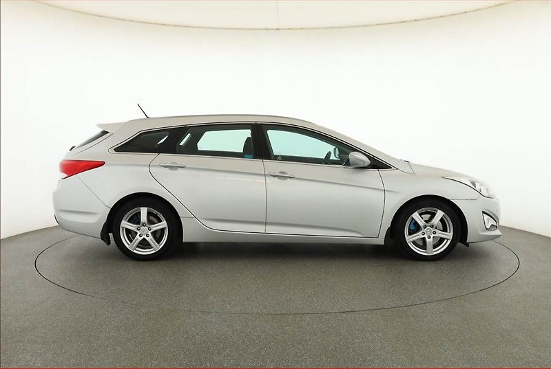 Hyundai i40 (2011) 1.7 CRDi, Serv.kniha, Tempomat - fotka 6 z 15