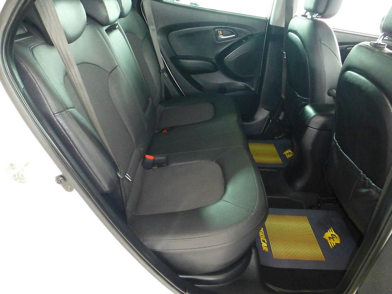 Hyundai ix35 (2015) 2,0I-122KW*VYHŘ.S*KAMER*PANORA - fotka 25 z 28