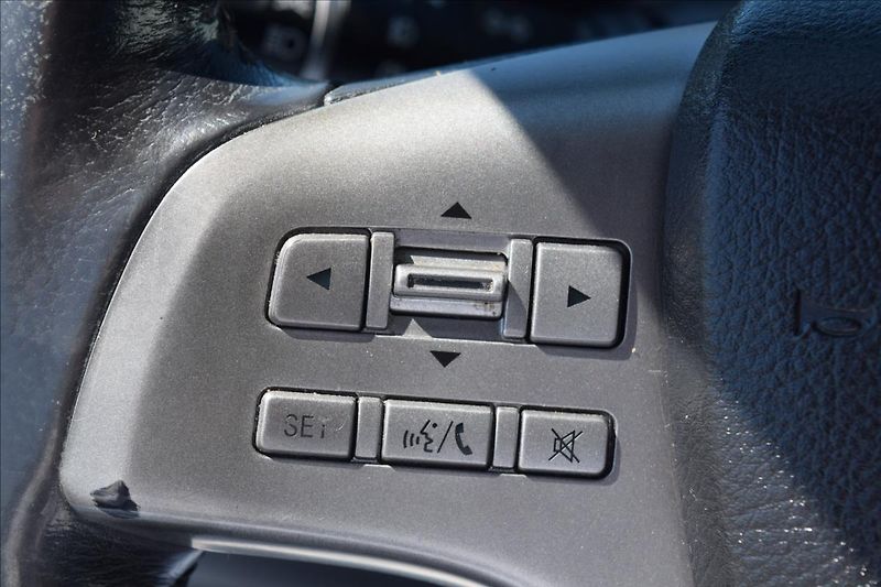 Mazda 6 2,0 d 103KW VÝHŘEV ALU - fotka 35 z 45