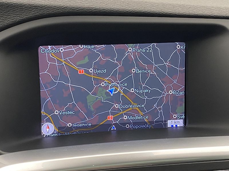 Volvo V60 CC D4 AWD SUMMUM AUT  - fotka 8 z 42