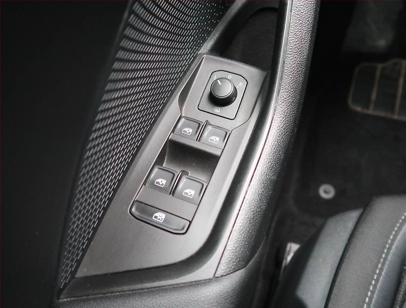 Škoda Octavia (2023) Ambition 2.0 TDI, ČR,1.maj - fotka 18 z 18