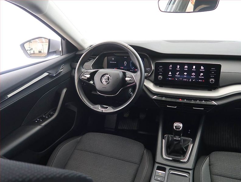 Škoda Octavia (2022) Ambition 2.0 TDI, ČR,1.maj - fotka 7 z 24