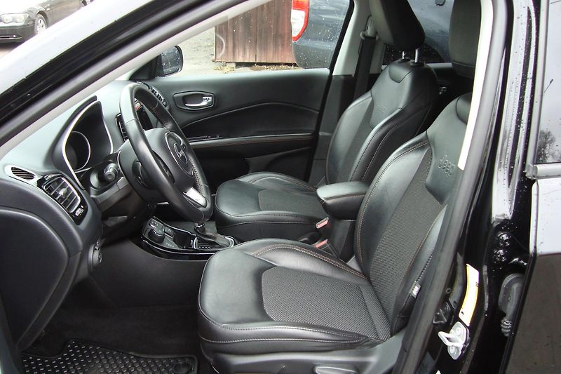 Jeep Compass (2019) LIMITED 2.0 CRD, 4x4 - fotka 35 z 86