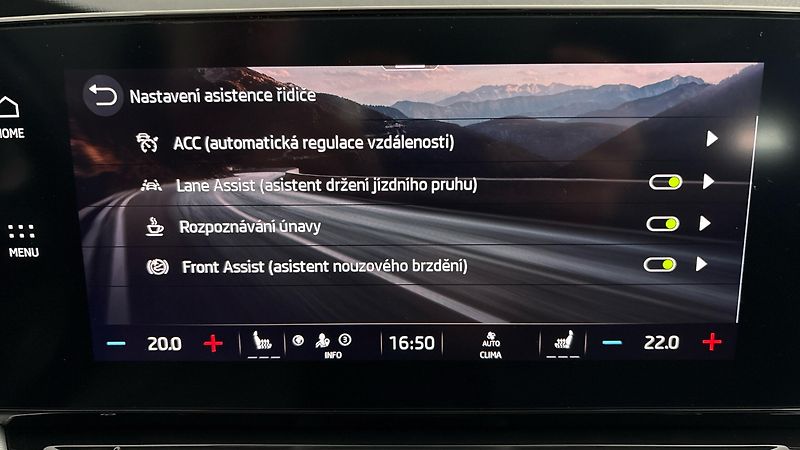 Škoda Octavia 1.5 TSI E-Tec DSG Style Combi - fotka 23 z 25