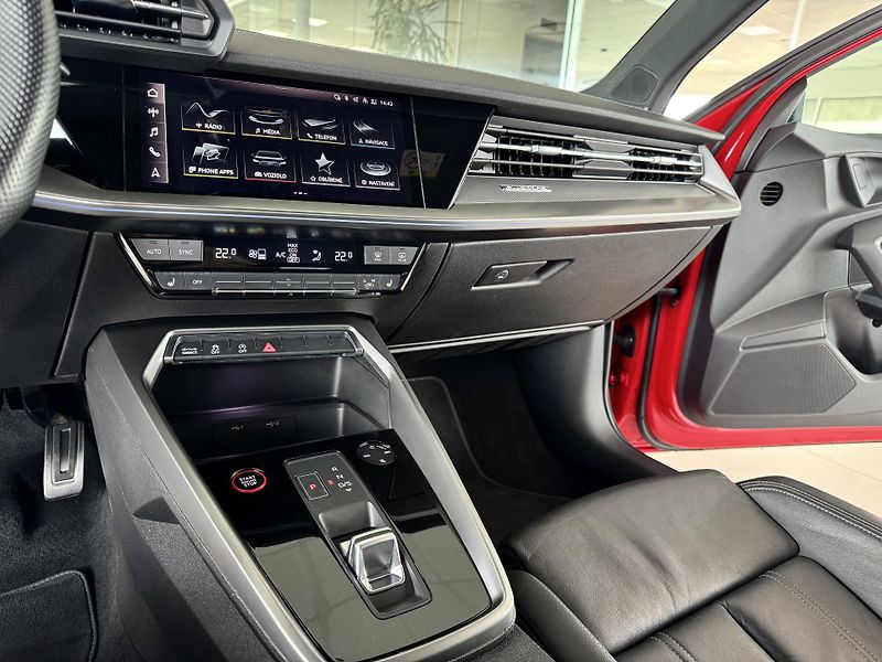 Audi S3 2,0TFSI Quattro*228kW*Head-Up - fotka 20 z 36