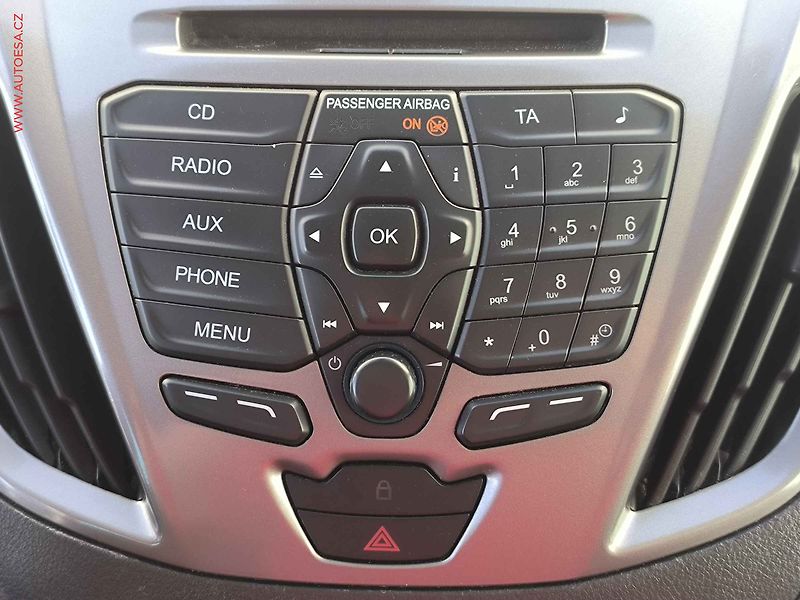 Ford Tourneo Custom (2014) 2.2TDCi L2 9míst, Trend, AC - fotka 14 z 20