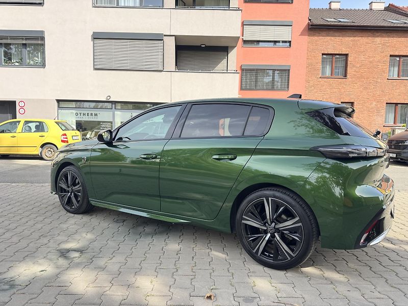 Peugeot 308 (2022) GT 1.5HDi Focal hudba TOP výba - fotka 4 z 25