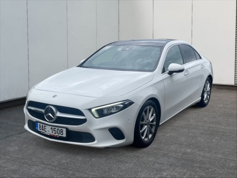 Mercedes-Benz Třídy A 1,3 A180 AT - fotka 3 z 11