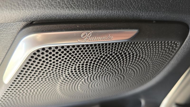 Mercedes-Benz Třídy V (2024) V 300 d 4MATIC EXCLUSIVE - fotka 47 z 49