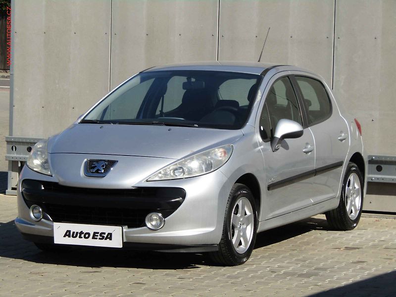 Peugeot 207 (2008) 1.4 i, Klima - fotka 3 z 16