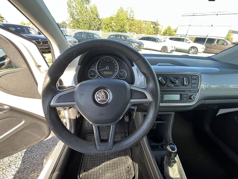 Škoda Citigo (2016) 1.0 MPi 50KW CNG  - fotka 15 z 18
