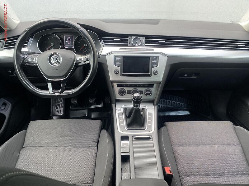 Volkswagen Passat (2015) 1.4 TSi, Comfortline, LED - fotka 8 z 18