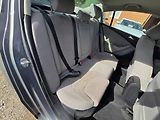 Volkswagen Passat (2005) 2.0 TDi 103KW Comfort - náhled 19