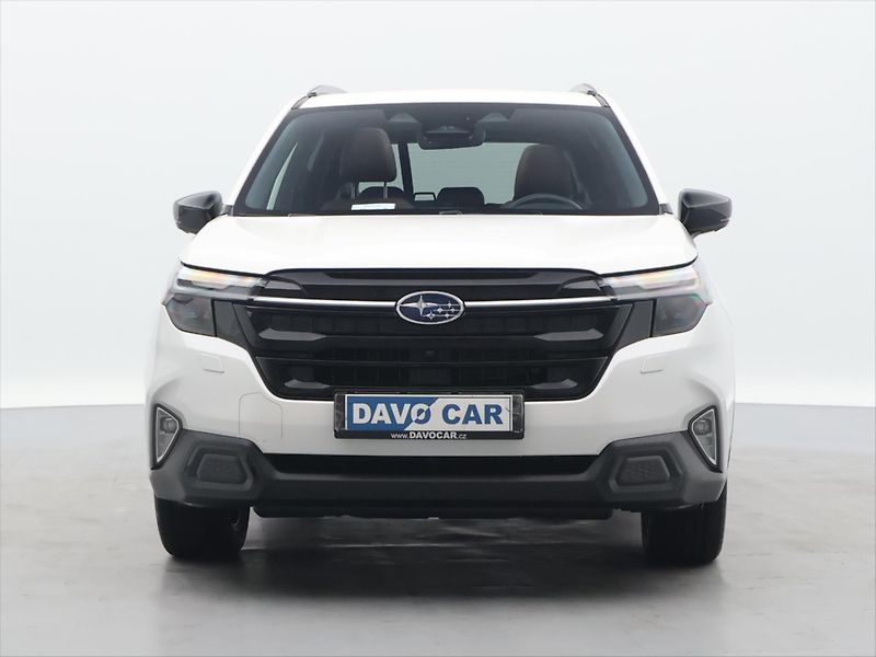 Subaru Forester 2,0 e-EyeSight 100kW CZ CVT - fotka 2 z 35