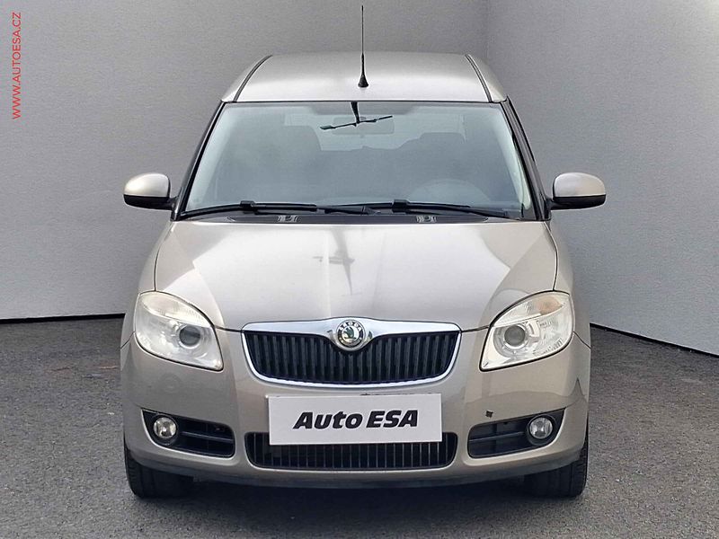 Škoda Roomster (2009) 1.2 HTP, ČR, Style, AC, TZ - fotka 2 z 15