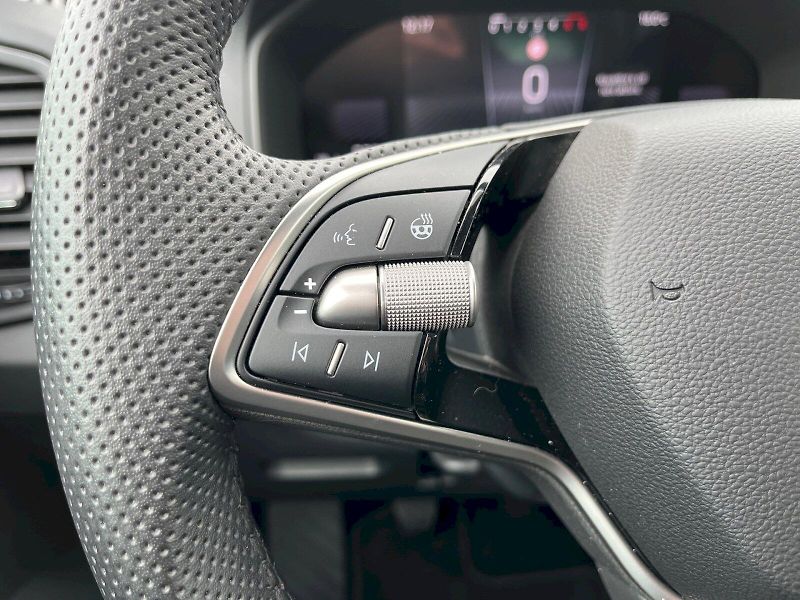 Škoda Karoq (2024) Drive 1.5 TSI 110 kW - fotka 30 z 31