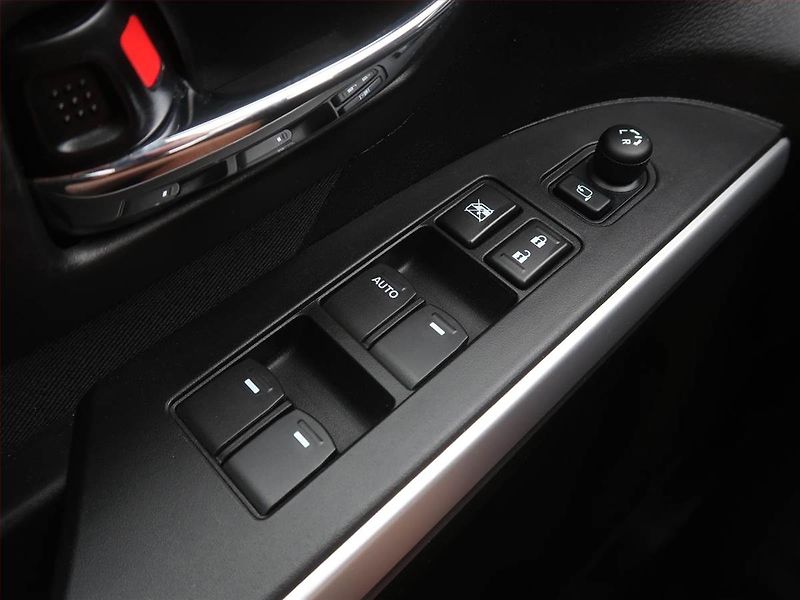 Suzuki SX4 S-Cross (2013) Premium 1.6 VVT AllGrip, 4X4 - fotka 16 z 18