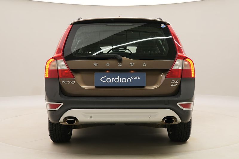 Volvo XC70 D4 AWD KINETIC AUT REZERVACE - fotka 11 z 38