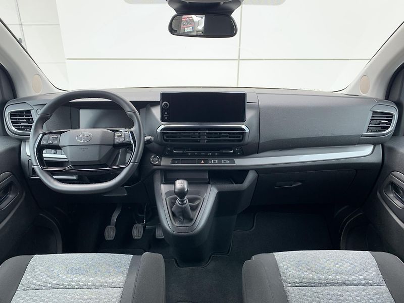 Toyota ProAce Verso FAMILY 8S L2 2.0D 106kW - fotka 2 z 29