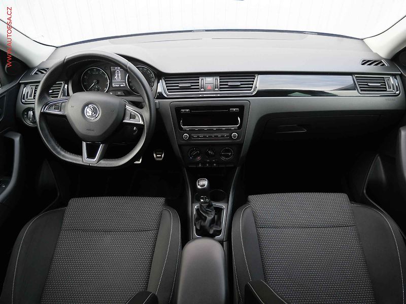 Škoda Rapid (2014) 1.2TSi, ČR, AC, STK10/28 - fotka 8 z 15