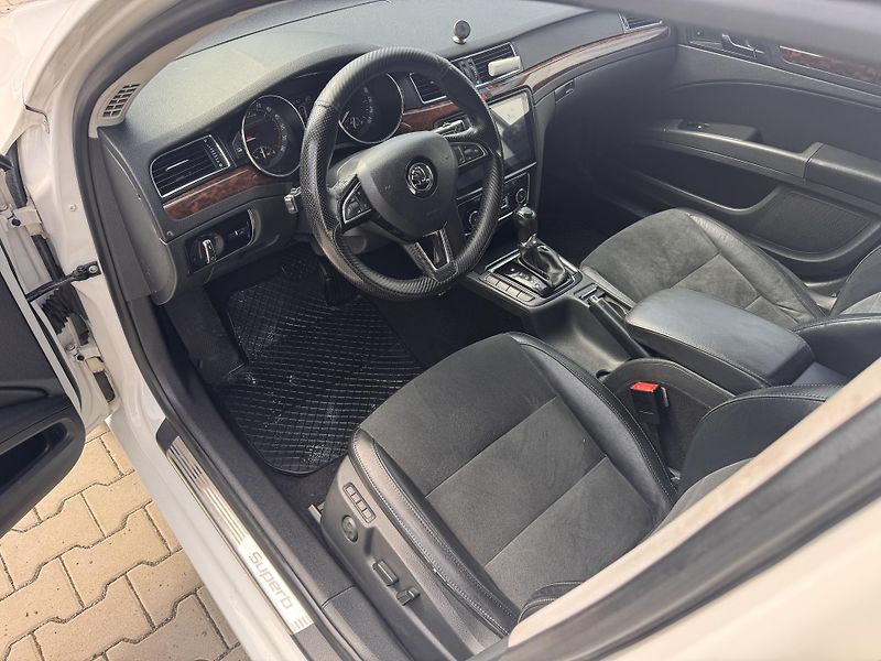 Škoda Superb 2.0TDI 103Kw DSG Elegance - fotka 7 z 18