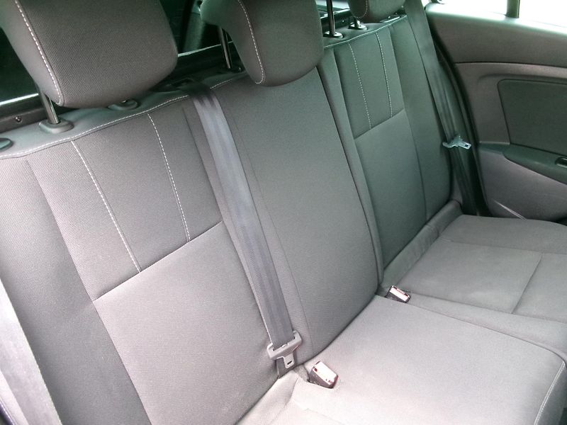 Renault Mégane (2011) 1,5dCi AUT AC BT TEMP TAŽNÉ - fotka 16 z 26