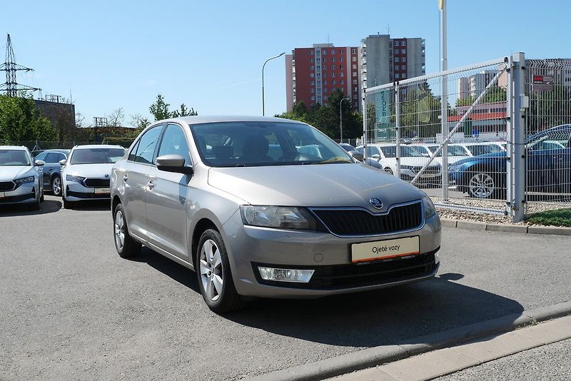Škoda Rapid - fotka 3 z 6