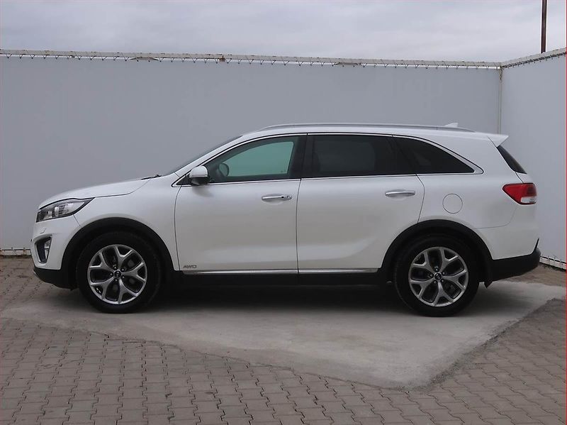 Kia Sorento (2017) 2.2 CRDi - fotka 3 z 19