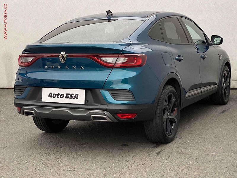 Renault Arkana (2022) 1.3 TCe, RS Line, AT, LED - fotka 4 z 20