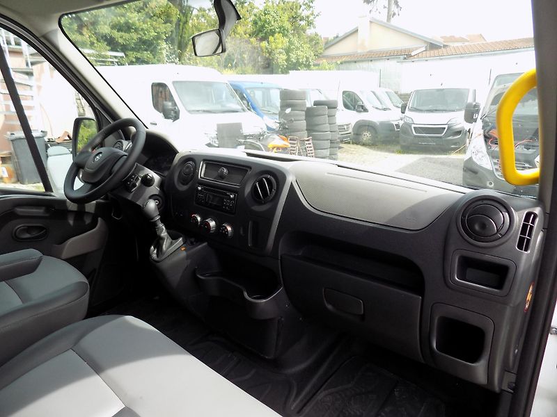 Opel Movano 2,3 CDTI 107 KW L1H1 9 MÍST - fotka 31 z 42