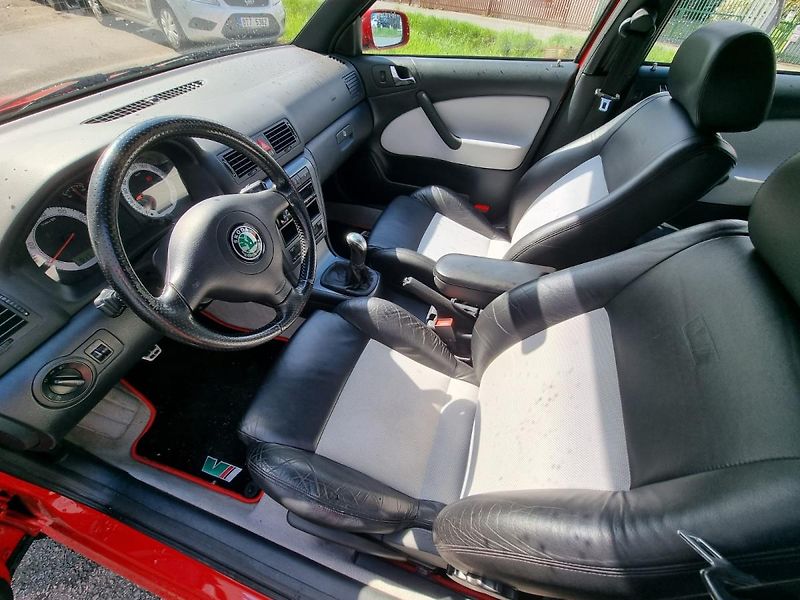 Škoda Octavia (2003) 1.8T 132kw RS - fotka 13 z 21