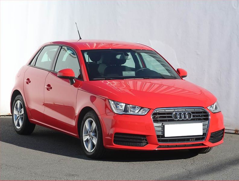 Audi A1 (2017) 1.4 TDI ultra, Automat, Navi - fotografie inzerátu