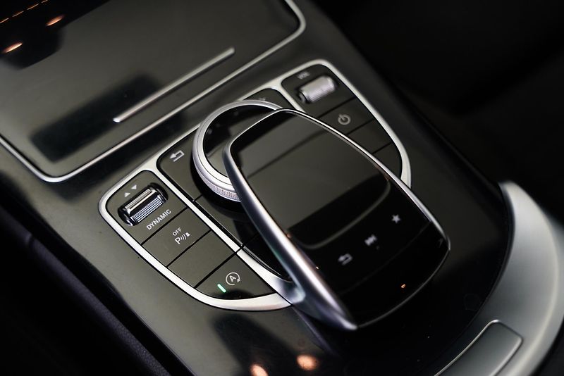 Mercedes-Benz Třídy C - fotka 24 z 26