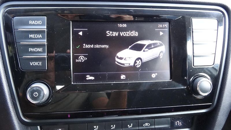 Škoda Octavia Kombi 1.6TDi DSG Ambi.plus - fotka 13 z 14