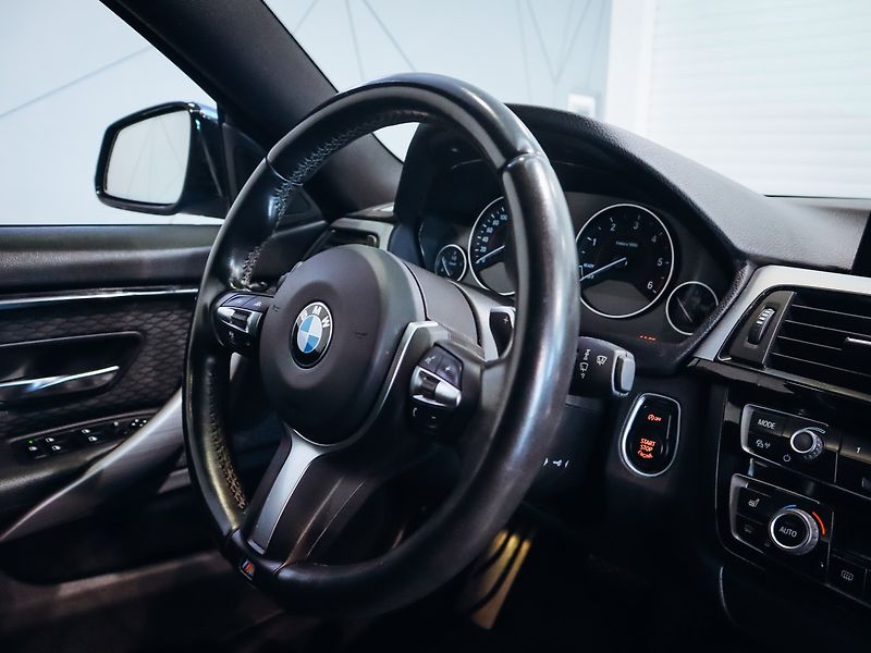 BMW Řada 4 420d xDrive M-Paket ACC - fotka 13 z 27