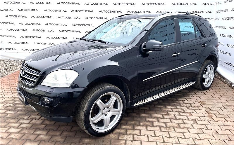 Mercedes-Benz Třídy M ML 350i, 4MATIC,200kW - fotka 3 z 24