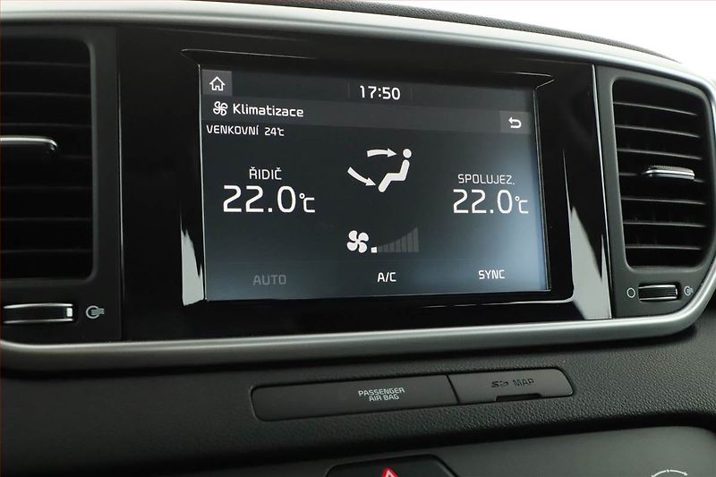 Kia Sportage (2019) 1.6 CRDi, ČR,1.maj, Serv.kniha - fotka 16 z 21