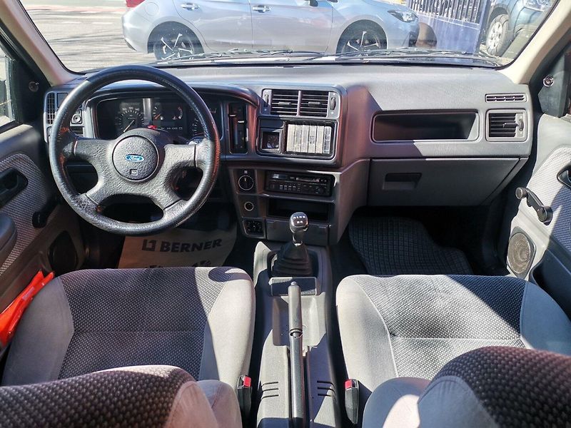 Ford Sierra (1991) 2.0i 74kw CLX Kombi - fotka 11 z 33