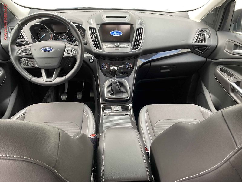 Ford Kuga (2017) 1.5 EB, Titanium, navi - fotka 8 z 16
