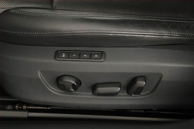 Škoda Superb (2018) Laurin&Klement 2.0 TDI 4x4 - fotka 11 z 18