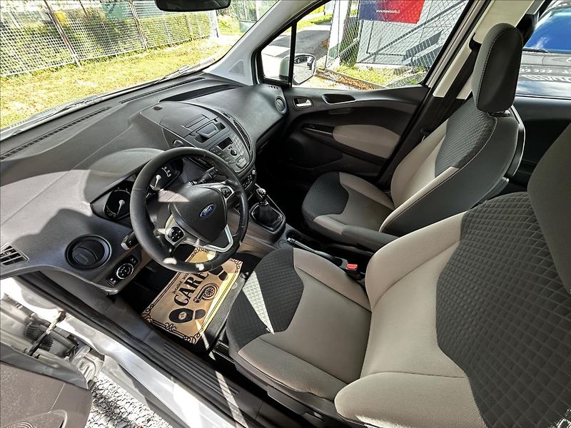Ford Tourneo Courier 1,0 i 74 kW  Tempomat,Isofix - fotka 13 z 50